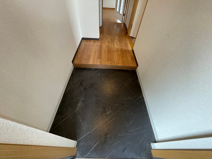 物件内観写真18　(廊下)