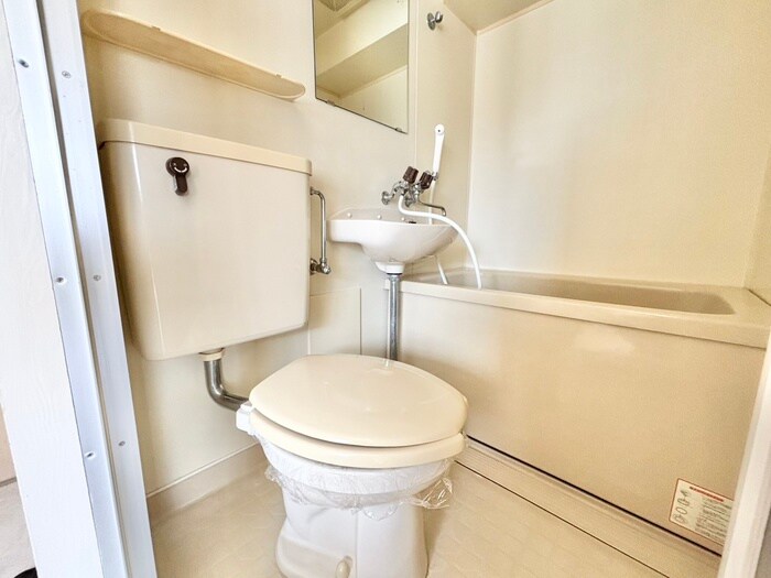 物件内観写真16　(トイレ)