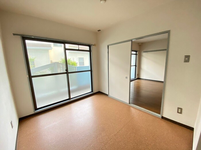 物件内観写真10　(居室)