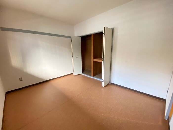 物件内観写真11　(居室)