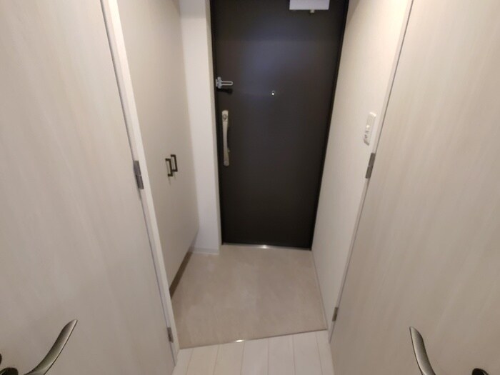 物件内観写真14　(玄関)