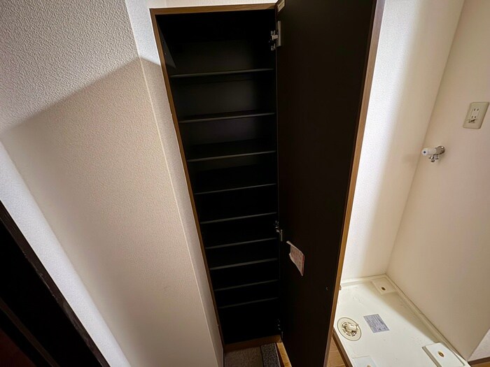物件内観写真18　(靴箱)