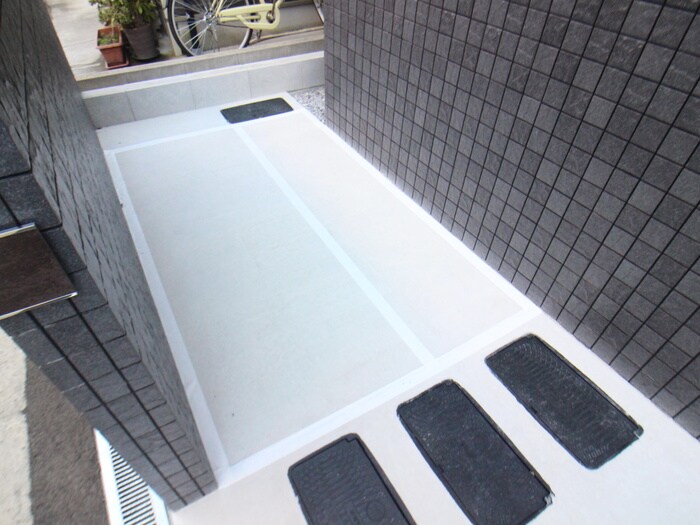 物件外観写真5　(駐輪場)