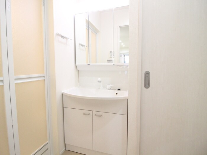 物件内観写真11　(洗面)