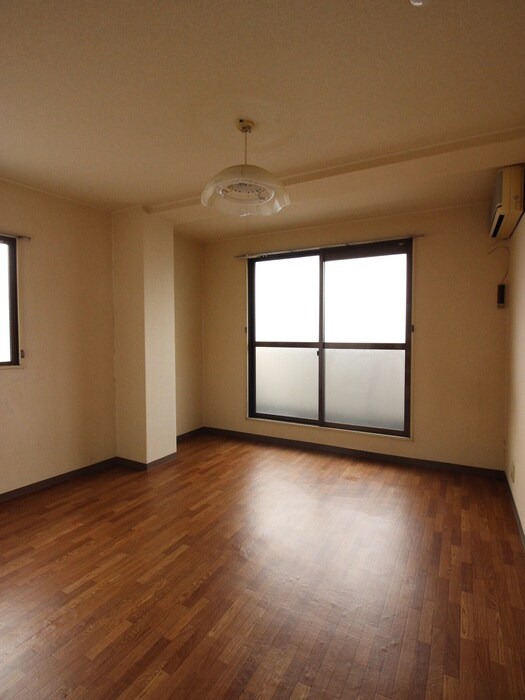 物件内観写真13　(居室)