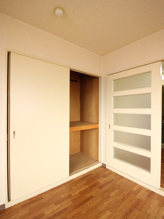 物件内観写真14　(収納)