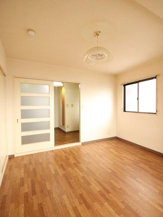 物件内観写真15　(居室)