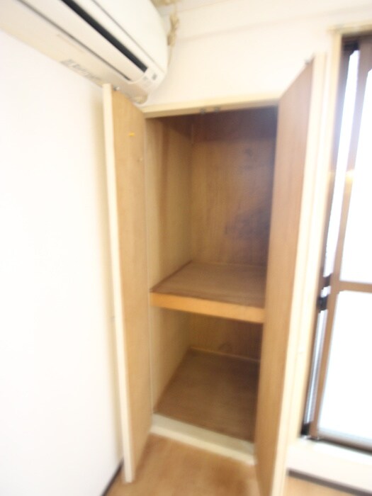 物件内観写真16　(収納)