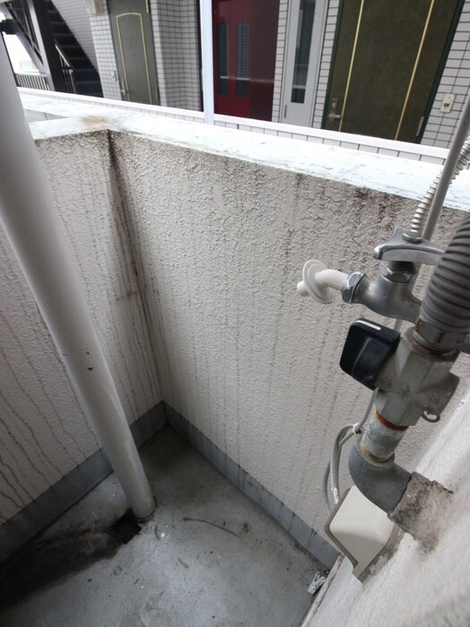 物件内観写真18　(洗濯機置場)