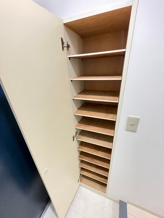 物件内観写真16　(靴箱)