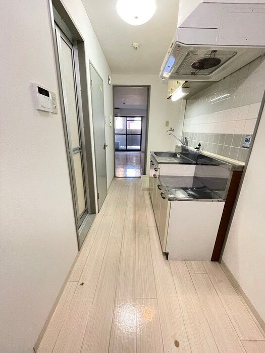 物件内観写真19　(廊下)