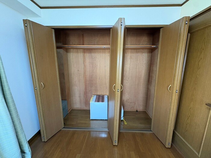 物件内観写真13　(収納)