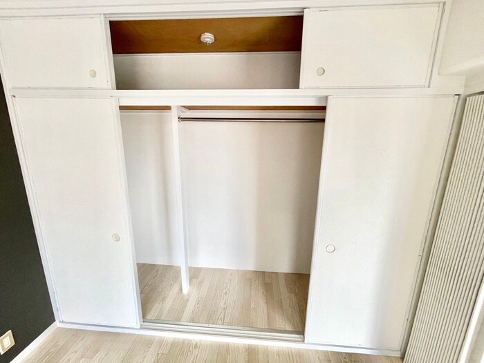 物件内観写真12　(収納)