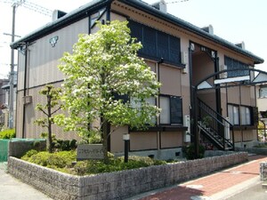 サンビレッジ灰塚A棟外観写真