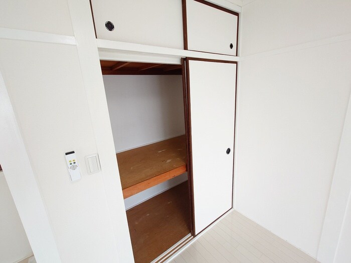 物件内観写真13　(収納)