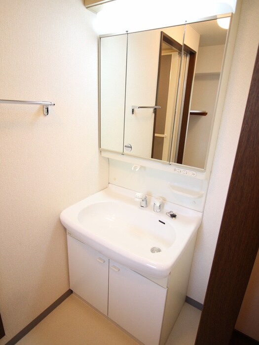 物件内観写真15　(洗面)