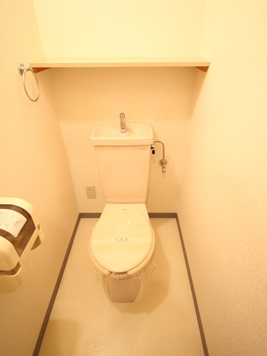 物件内観写真16　(トイレ)