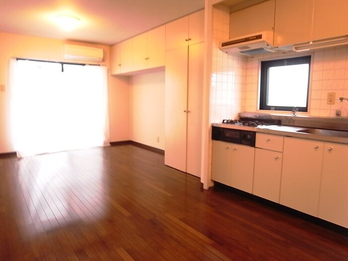 物件内観写真9　(居室)