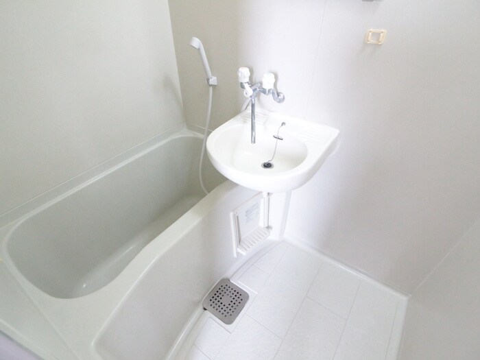 物件内観写真12　(バス／シャワールーム等)