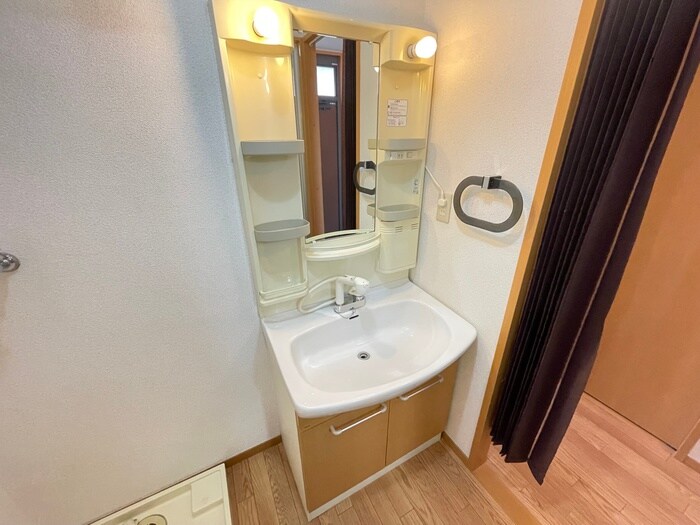 物件内観写真11　(洗面)