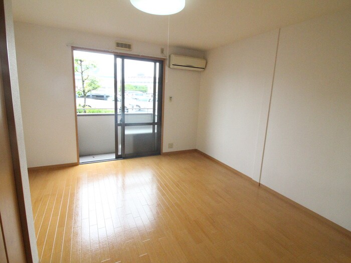 物件内観写真15　(居室)