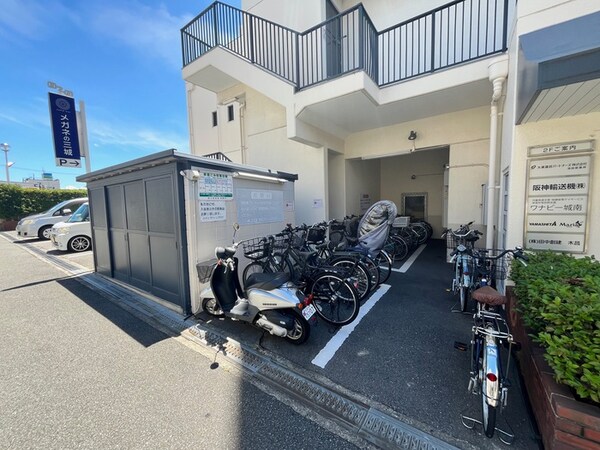 駐輪場