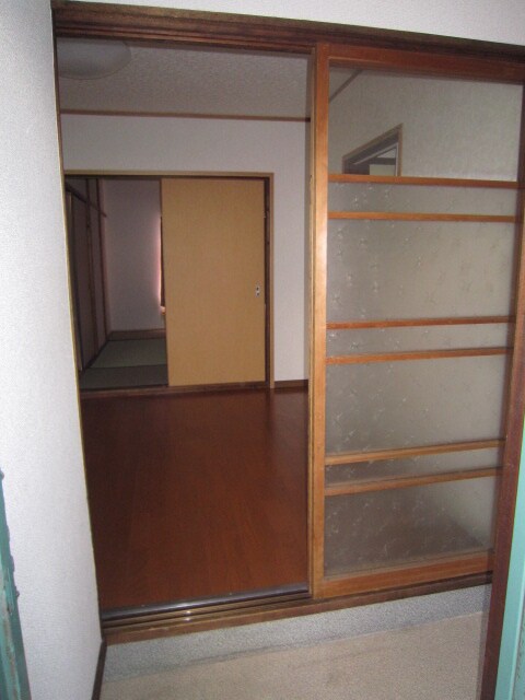 物件内観写真15　(玄関)