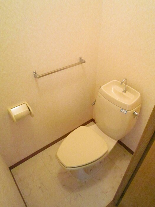 物件内観写真10　(トイレ)