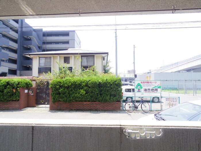 物件内観写真19　(室内からの展望)