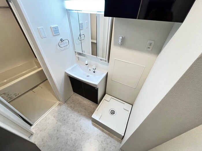 物件内観写真13　(洗濯機置場)
