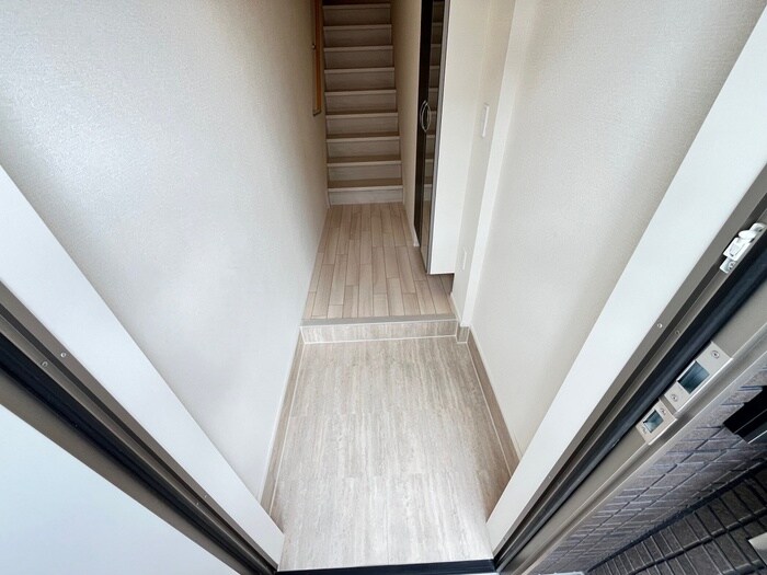 物件内観写真15　(廊下)