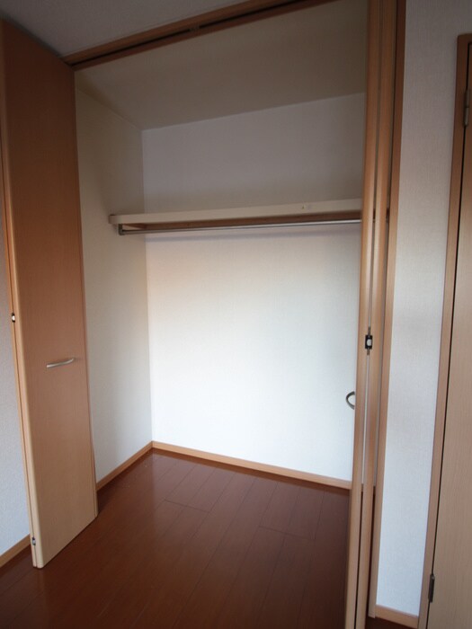 物件内観写真10　(収納)