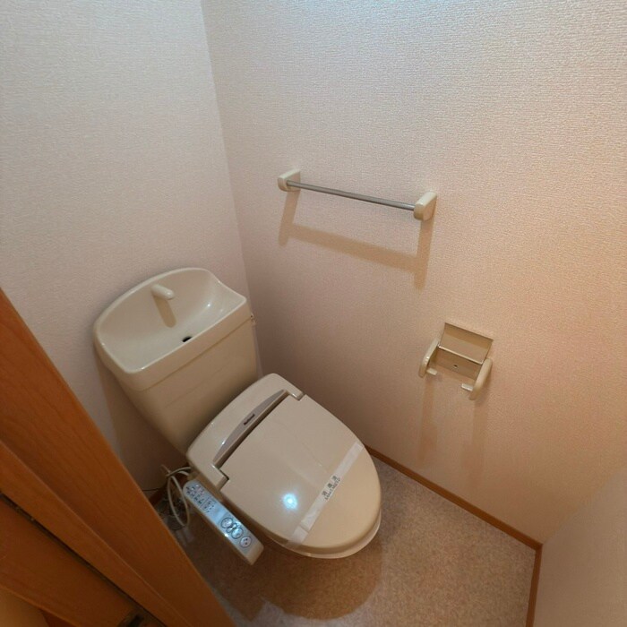 物件内観写真14　(トイレ)