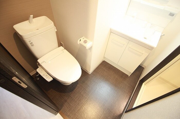 物件内観写真11　(トイレ)