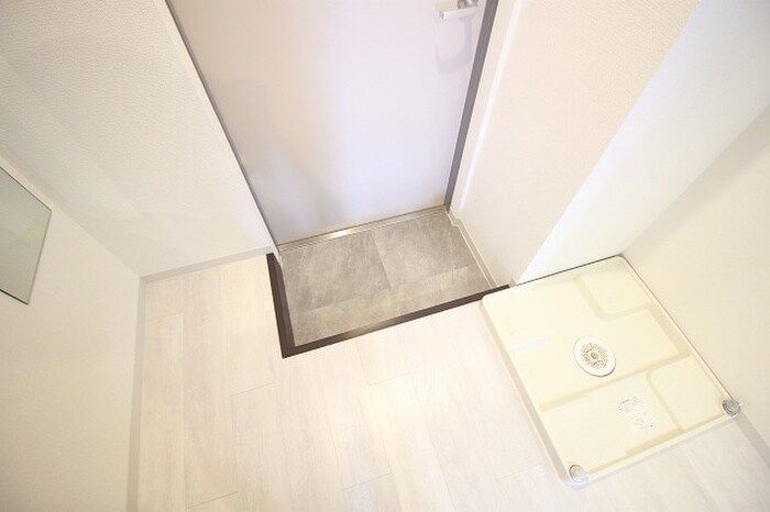 物件内観写真14　(玄関)