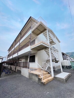 ア－バンコ－ト池之端外観写真