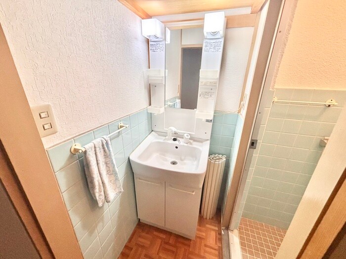 物件内観写真9　(洗面)