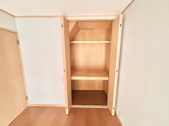 物件内観写真16　(収納)
