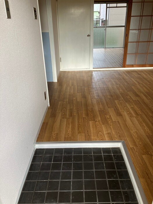 物件内観写真14　(廊下)