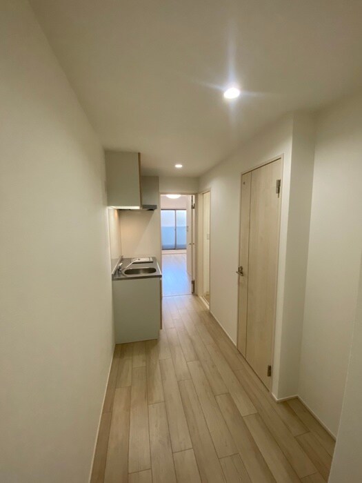 物件内観写真7　(玄関)