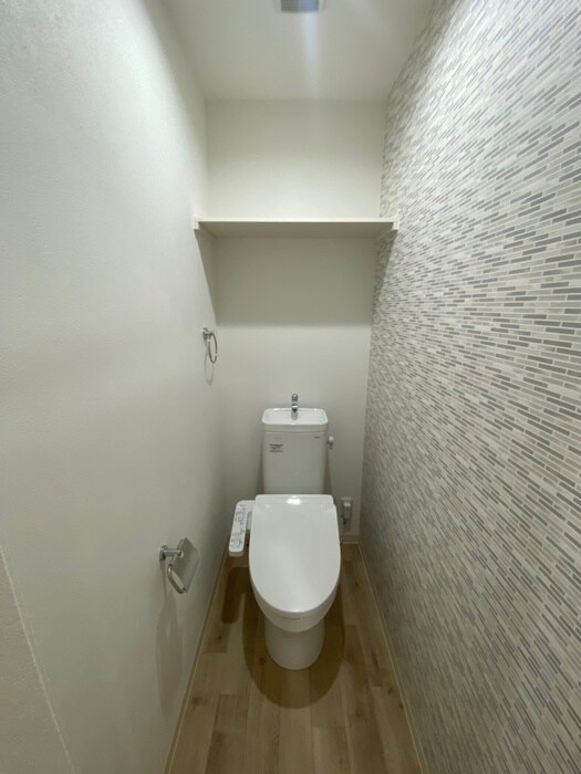 物件内観写真13　(トイレ)