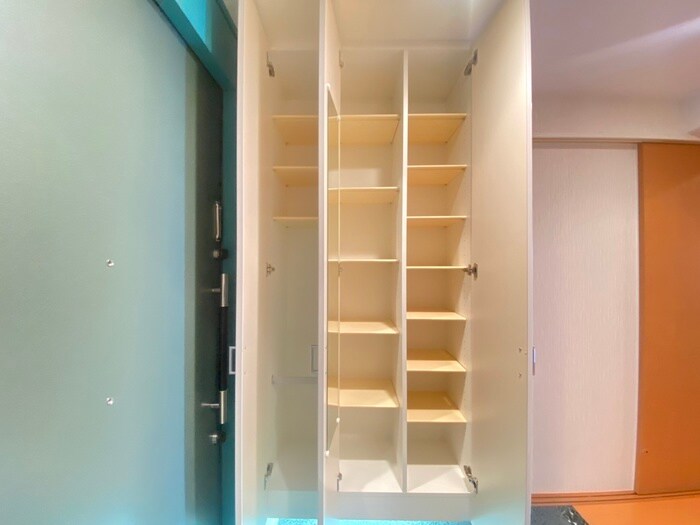 物件内観写真20　(靴箱)