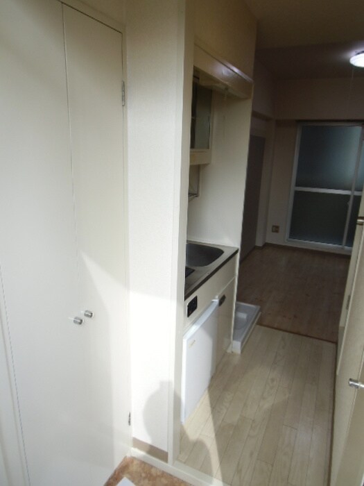 物件内観写真13　(玄関)