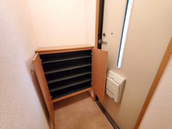 物件内観写真19　(玄関)