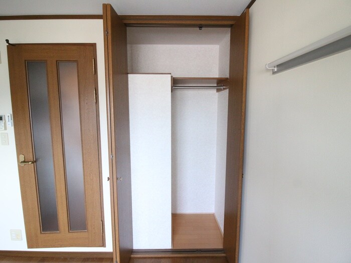 物件内観写真13　(収納)