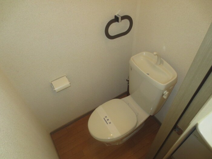 物件内観写真12　(トイレ)