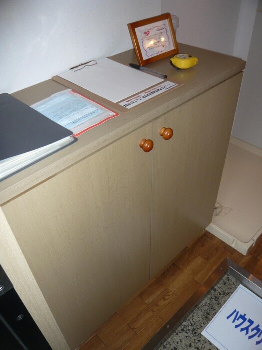 物件内観写真15　(靴箱)