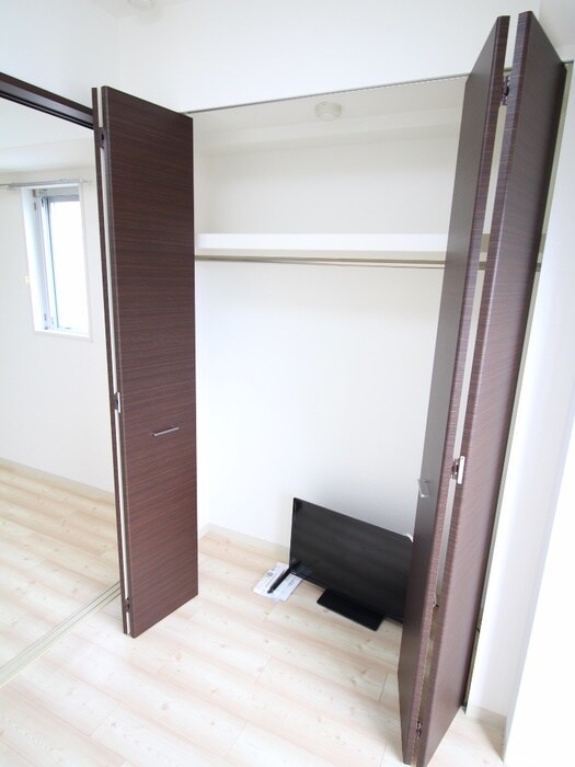 物件内観写真12　(収納)