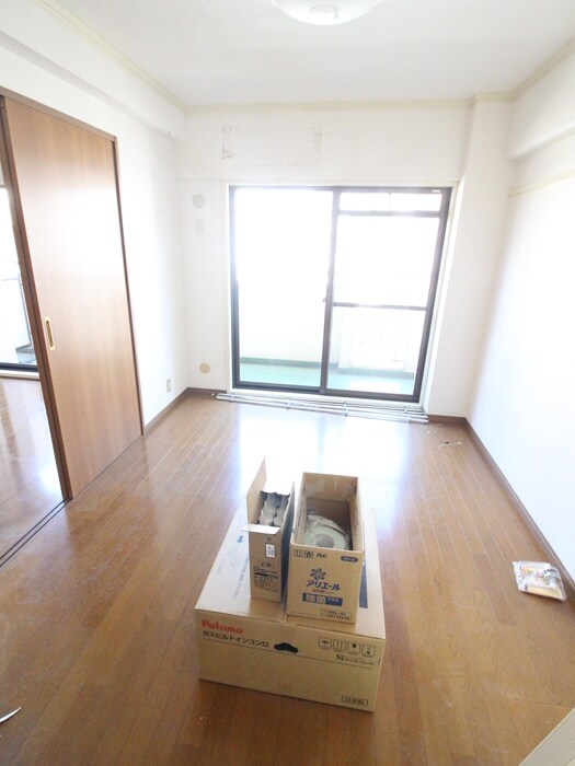 物件内観写真15　(居室)