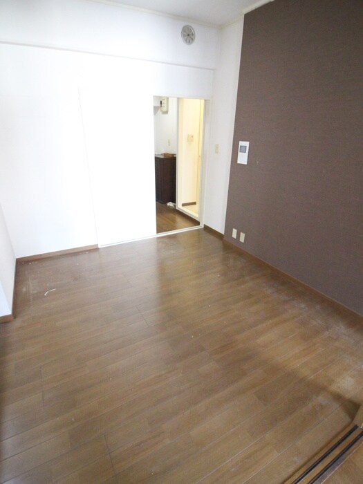 物件内観写真19　(居室)